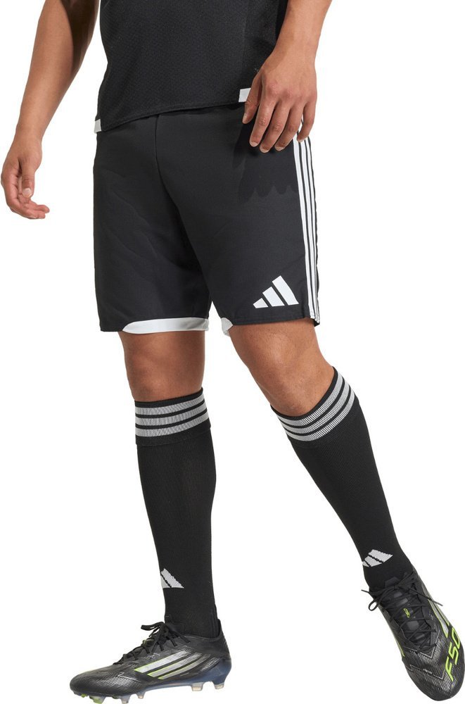 Adidas Spodenki męskie adidas Tiro 26 Competition Match czarno-białe KA6181 XS