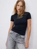 Koszulki i topy damskie - Reserved - Gładki t-shirt regular fit - czarny - miniaturka - grafika 1
