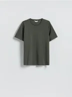 Koszulki męskie - Reserved - Gładki t-shirt regular fit - ciemnozielony - miniaturka - grafika 1