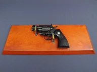 Repliki - broń - Denix model Replika rwolwer python na tablo 1062+TM+35 - miniaturka - grafika 1