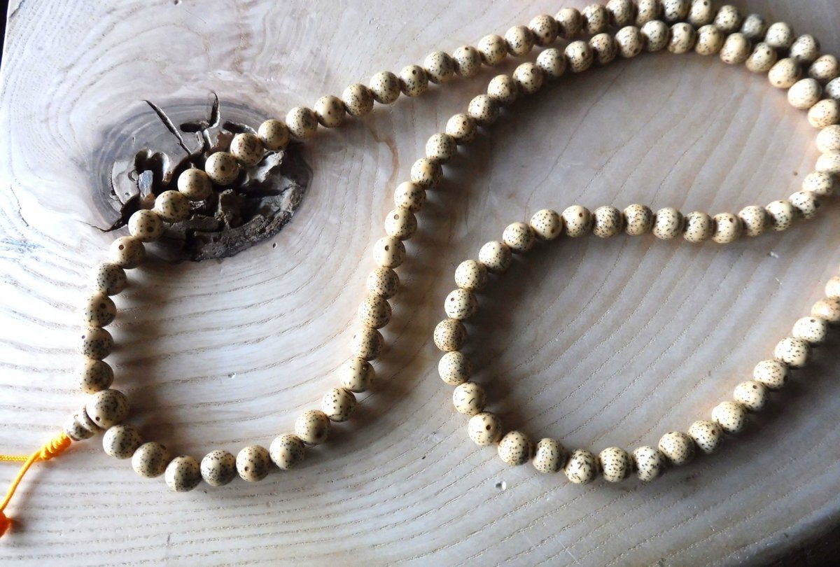 Mala buddyjska lotosowa 8 mm 108 kulek, lotos sznur modlitewny