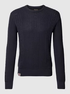 Sweter z dzianiny ze ściegiem warkoczowym model ‘TRONDHEIM’ - Swetry męskie - miniaturka - grafika 1