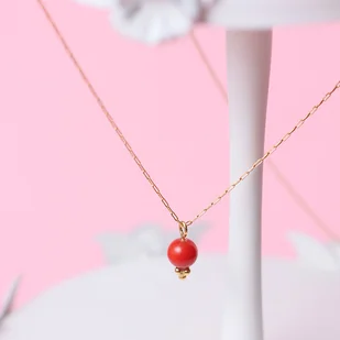 Naszyjnik z czerwonym koralem - Naszyjniki Naszyjnik z czerwonym koralem - Naszyjniki - miniaturka - grafika 1