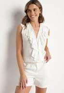 Koszule damskie - Biała Koszula Bez Rękawów z Wiskozą z Dekoltem w Serek i Falbaną Arlimi - miniaturka - grafika 1