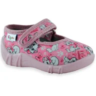 Buty dla dziewczynek - Różowe kapcie na rzep do żłobka dla dziewczynki z kotkiem Wojtyłko Ada Kotki - miniaturka - grafika 1