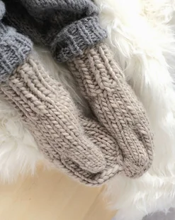 WOOLY beżowe rękawiczki z wełny i alpaki - Rękawiczki WOOLY beżowe rękawiczki z wełny i alpaki - Rękawiczki - miniaturka - grafika 1