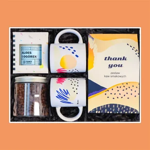 Big Box Thank You z kawą - Zestaw kaw smakowych THANK YOU: 10 saszetek – 10szt x 10g z kawą mieloną o różnych smakach,Kubek Thank You (2x),Świecę sojo - Zestawy upominkowe - miniaturka - grafika 1