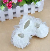 Buty dla dziewczynek - Buciki dla niemowlaka chrzest prezent modne obuwie do chrztu falbanka - miniaturka - grafika 1