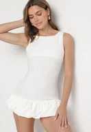 Kombinezony - Biały Taliowany Kombinezon Ozdobiony Falbanką Semiriela - miniaturka - grafika 1
