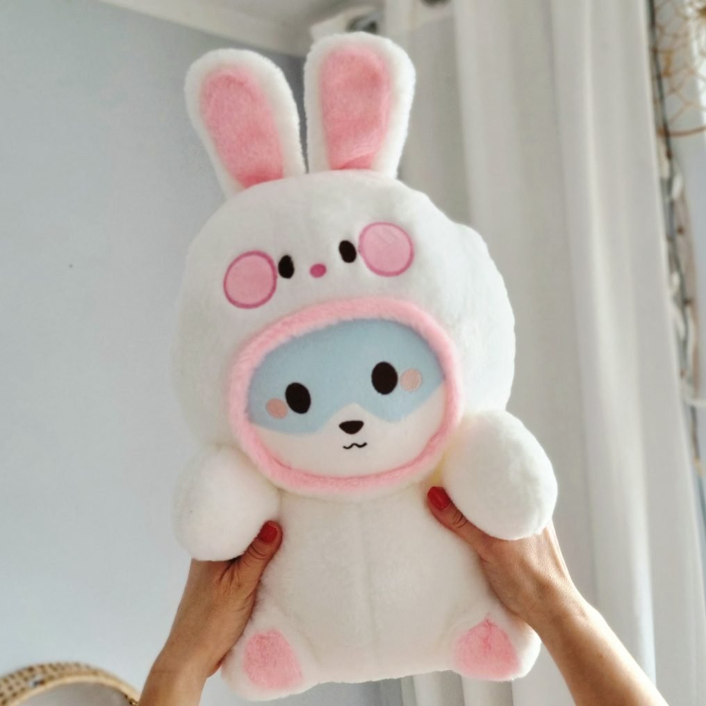 Maskotka pluszak pies shiba w przebraniu króliczka 45 cm