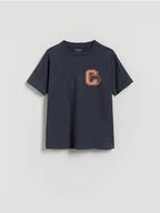Koszulki dla chłopców - Reserved - Bawełniany t-shirt z nadrukiem - granatowy - miniaturka - grafika 1