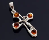 Biżuteria religijna - Srebrny krzyżyk z bursztynem - miniaturka - grafika 1