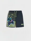 Skarpetki dla dzieci - Reserved - Szorty kąpielowe z nadrukiem - czarny - miniaturka - grafika 1