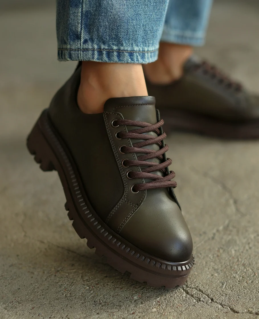 Skórzane khaki półbuty damskie Ursenia 40