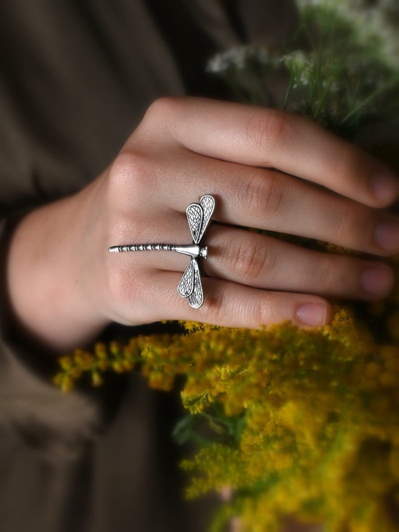 Pierścionek srebrny - Ważka W2 szary