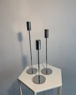 Świeczniki - Komplet trzech świeczników metalowych srebrnych srebro - miniaturka - grafika 1