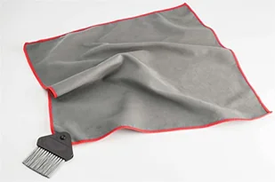 Walser CarComfort ściereczka do czyszczenia kokpitu, ściereczka z mikrofibry ze szczotką do samochodu, ściereczka do czyszczenia powierzchni, ściereczka z mikrofibry 40 x 40 cm - Akcesoria do mycia samochodu - miniaturka - grafika 1