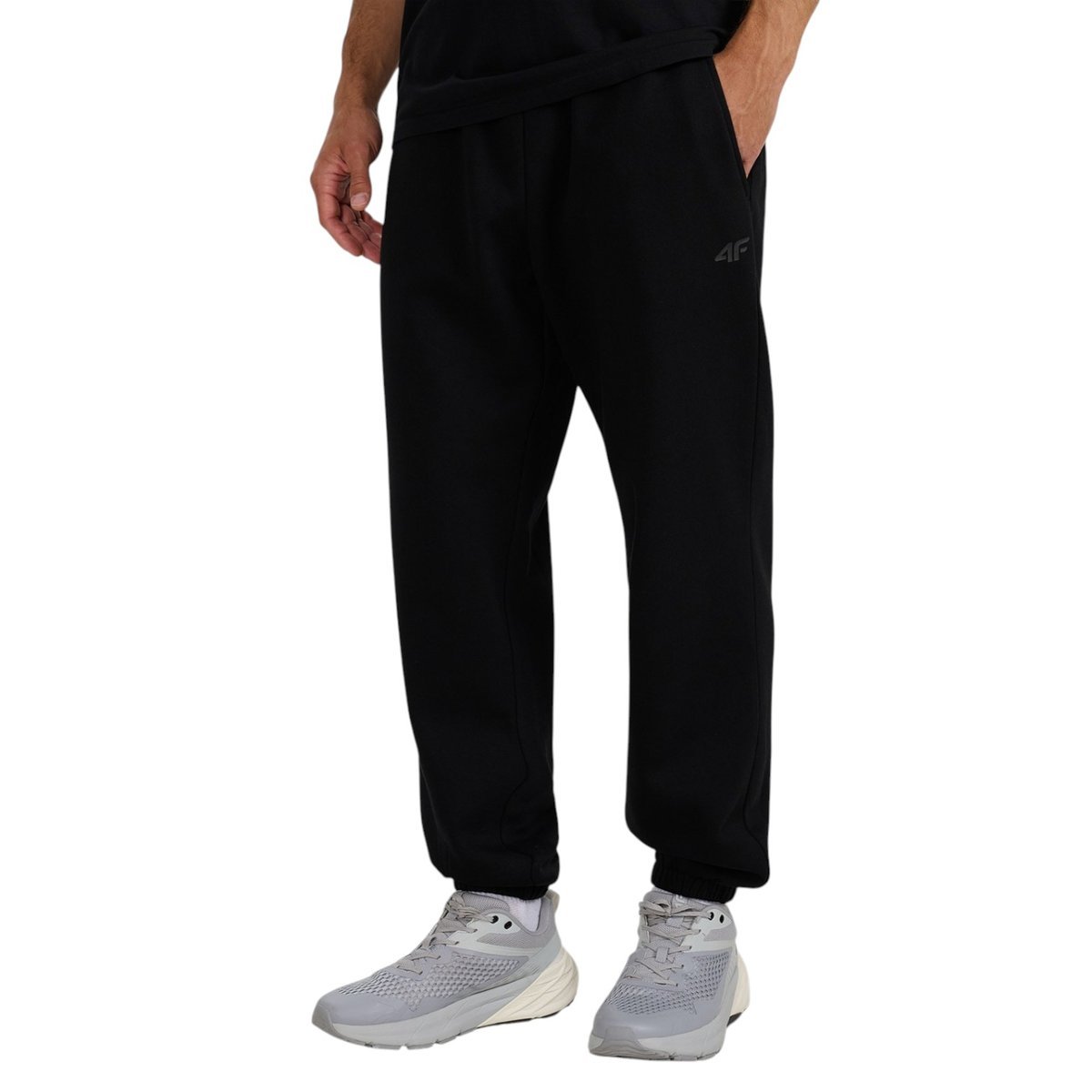 Spodnie dresowe męskie joggery 4F 4FWMM00TTROM1140 r.S