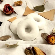 Mydła - Dolina Czeremchy, mydło do twarzy i do ciała Owies i Melisa, NAKED - bez opakowania, 45 g - miniaturka - grafika 1