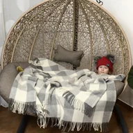 Koce - Koc Z Wełny Nowozelandzkiej Kratka 18715 - miniaturka - grafika 1