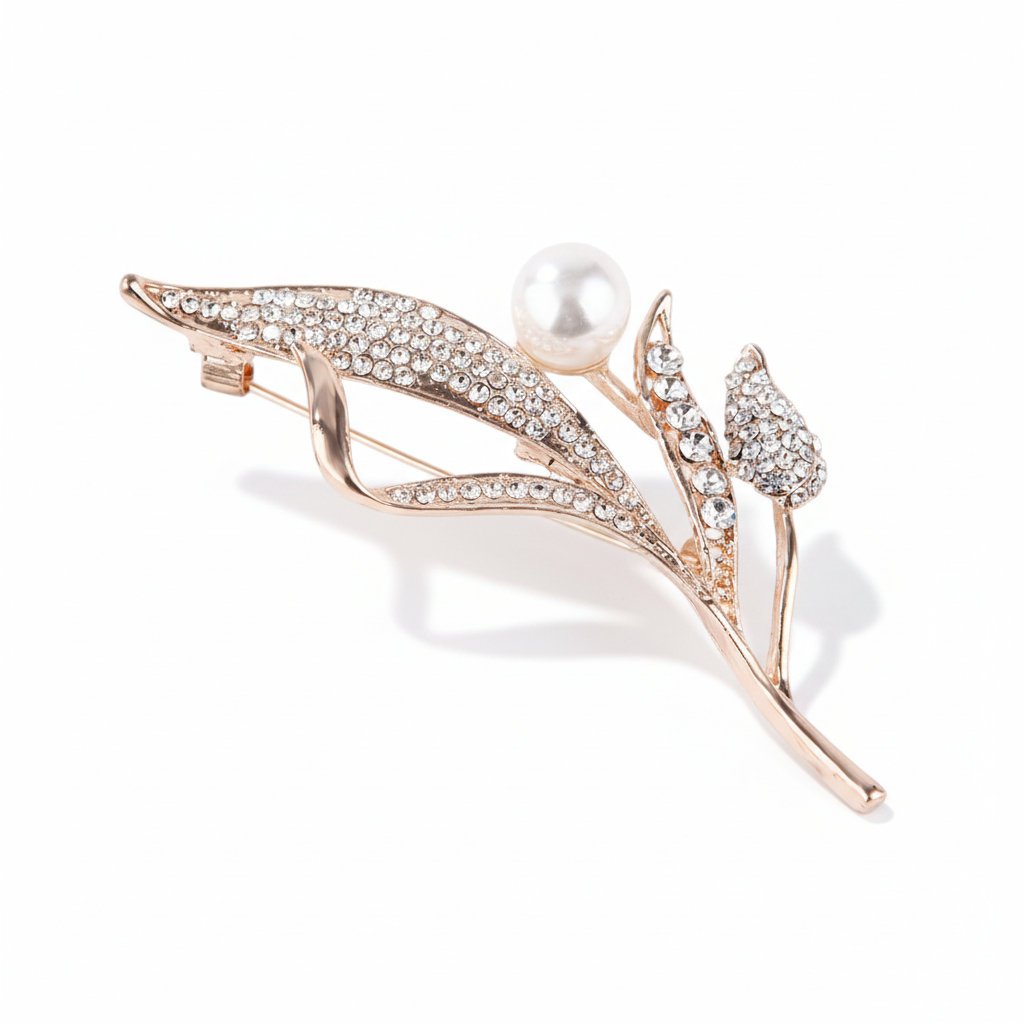 Broszka kwiat z perłą i kryształkami złota 7×4 cm