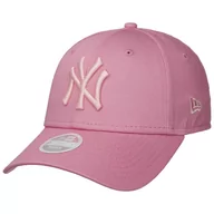 Czapki i chusty sportowe męskie - Czapka 9Forty Women s Yankees Ess by New Era, intensywny róż, One Size - miniaturka - grafika 1