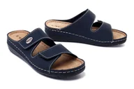 Klapki i japonki damskie - TAMARIS 27510-28 805 navy, klapki damskie - Tamaris - miniaturka - grafika 1