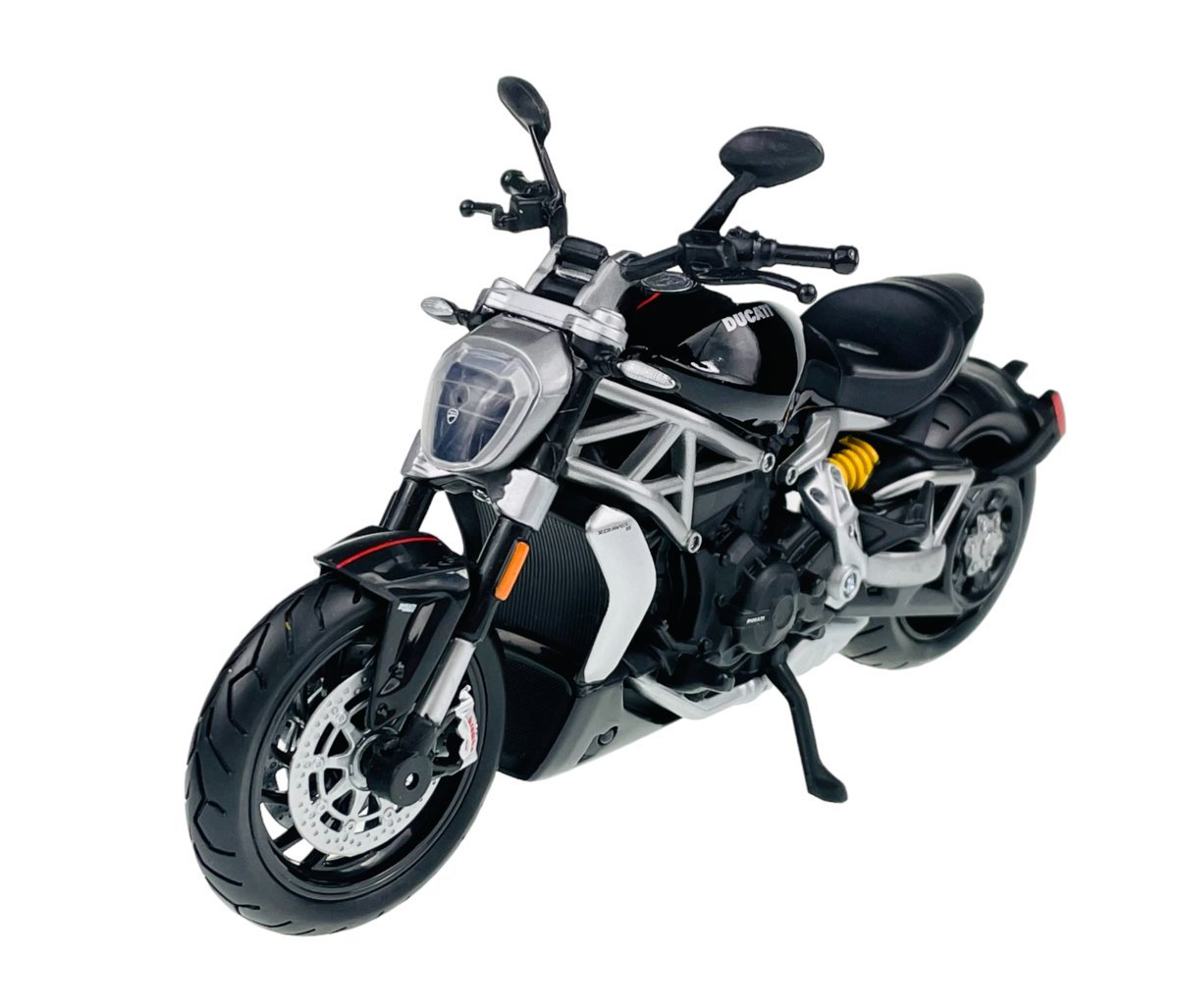 MAISTO DUCATI X DIAVEL S 1:12 31101