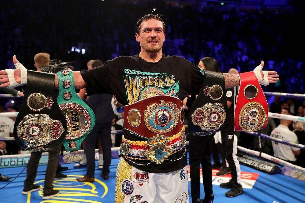 PODKŁADKA POD MYSZ Nadruk 22x18 cm Oleksandr Usyk Box Boxer Tekst Prezent