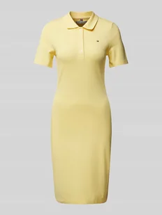 Sukienka polo o długości do kolan z wyhaftowanym logo model ‘1985’ - Sukienki - miniaturka - grafika 1
