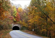 Plakaty - Tunnel on North Carolina’s Blue Ridge Parkway, Carol Highsmith - plakat 30x20 cm - miniaturka - grafika 1