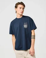 Koszulki męskie - WRANGLER CJ GRAPHIC TEE DARK NAVY 112362911 L - miniaturka - grafika 1