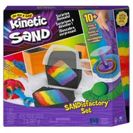 Zabawki kreatywne - Kinetic Sand. Wytwórnia piasku. Zestaw kolorowego piasku z akcesoriami i zaskakującymi efektami 6061654 - zabawka - miniaturka - grafika 1
