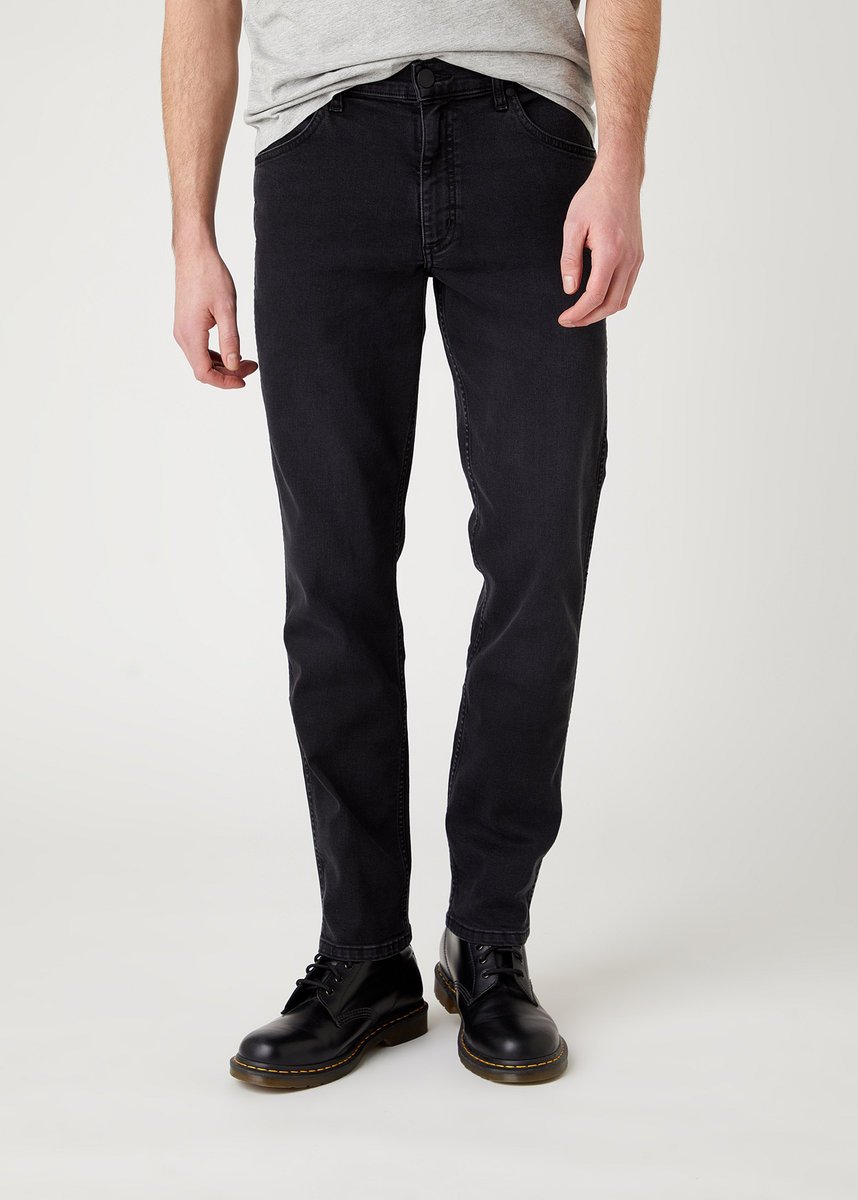 Jeansy Wrangler Greensboro Black Crow W15QHP363 40 32