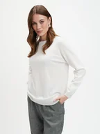 Swetry damskie - Biały sweter ze srebrną nicią - miniaturka - grafika 1