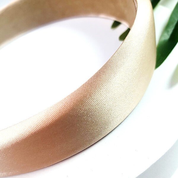 Satynowa opaska do włosów gładka Yeye Beżowy