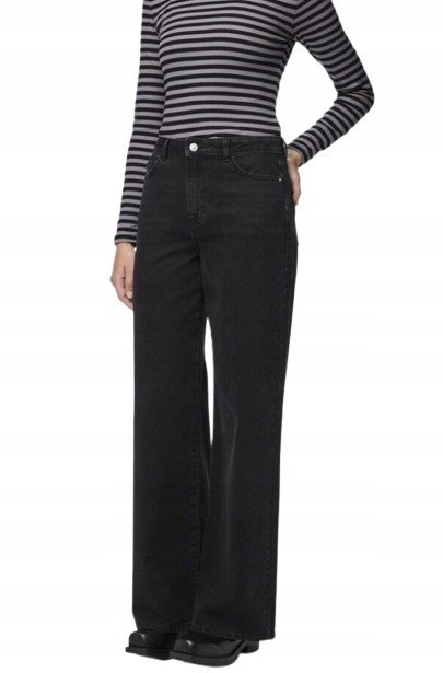 PIECES CZARNE JEANSY DZWONY WYSOKI STAN Z GUZIKIEM 31/32 XQA