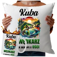 Gadżety dla niej i dla niego - Kubek Poduszka Dla Wędkarza 330ml 40x40cm Prezent Z Napisem Urodziny Wędkarz - miniaturka - grafika 1