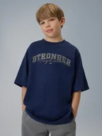 Koszulki dla chłopców - 4F T-shirt loose z nadrukiem chłopięcy - granatowy 158/164 (12-14 lat) - miniaturka - grafika 1