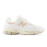 Buty sportowe damskie - Buty New Balance U M2002RVF białe - miniaturka - grafika 1