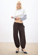 Spodnie damskie - Stradivarius Spodnie jogger balloon, miękkie w dotyku Brązowy S - miniaturka - grafika 1