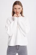 Swetry damskie - Oversize&#039;owy półgolf z dzianiny w prążek - Greenpoint - miniaturka - grafika 1