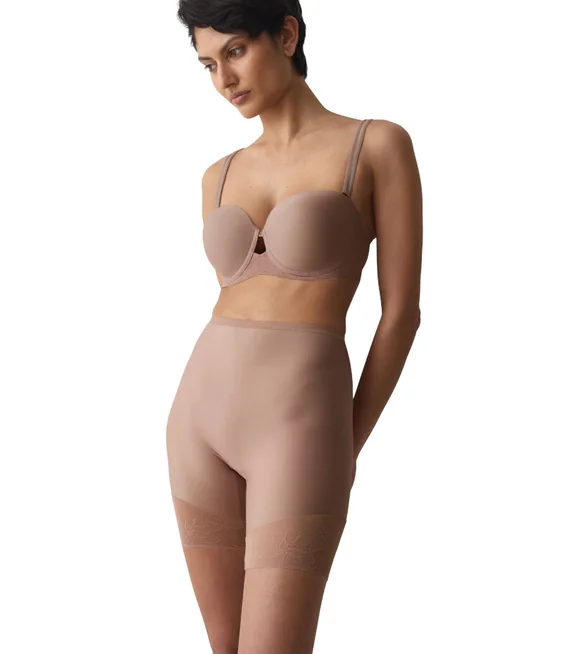 Majtki damskie modelujące z nogawką Triumph Comfort Contour Mid-Thigh Panty