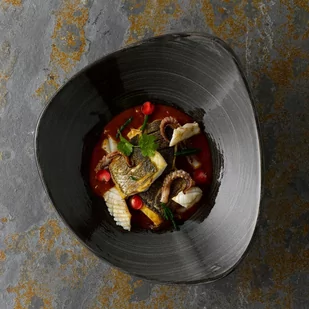 Churchill MISKA TRÓJKATNA STONECAST PATINA IRON BLACK 600 ml, 23,5 cm CHURCHILL PAIBTRB91 - Miski i półmiski - miniaturka - grafika 3