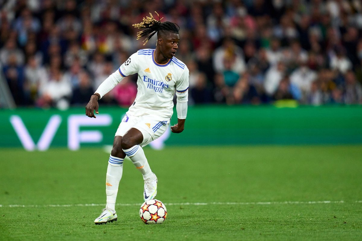 PODKŁADKA POD MYSZ Nadruk 22x18 cm Real Madryt Eduardo Camavinga Prezent