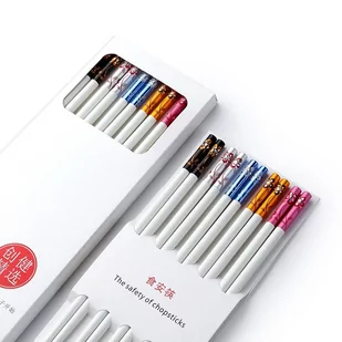 Zestaw 10 Par Białe Pałeczki Do Sushi Z Tworzywa Ozdobne Końcówki - Zestawy do sushi - miniaturka - grafika 1