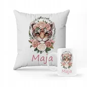 Gadżety dla niej i dla niego - ZESTAW PODUSZKA + KUBEK Prezent lew kwiaty + IMIĘ - miniaturka - grafika 1