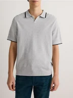 Swetry męskie - Reserved - Bawełniany sweter polo - jasnoszary - miniaturka - grafika 1