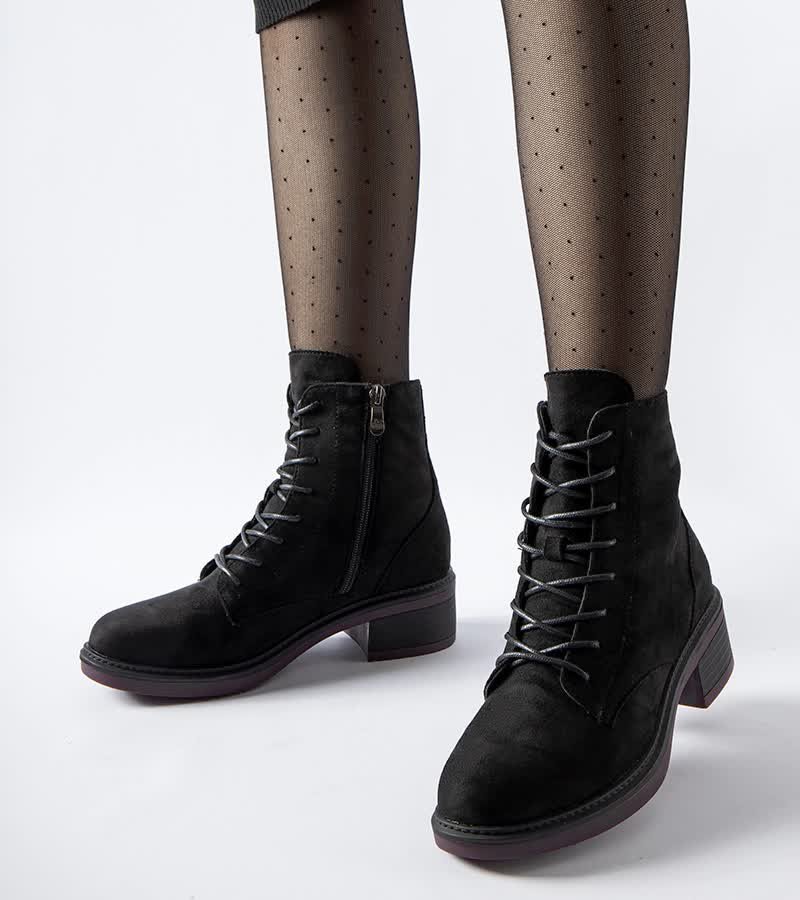 Czarne klasyczne botki z fioletową podeszwą Teo-39