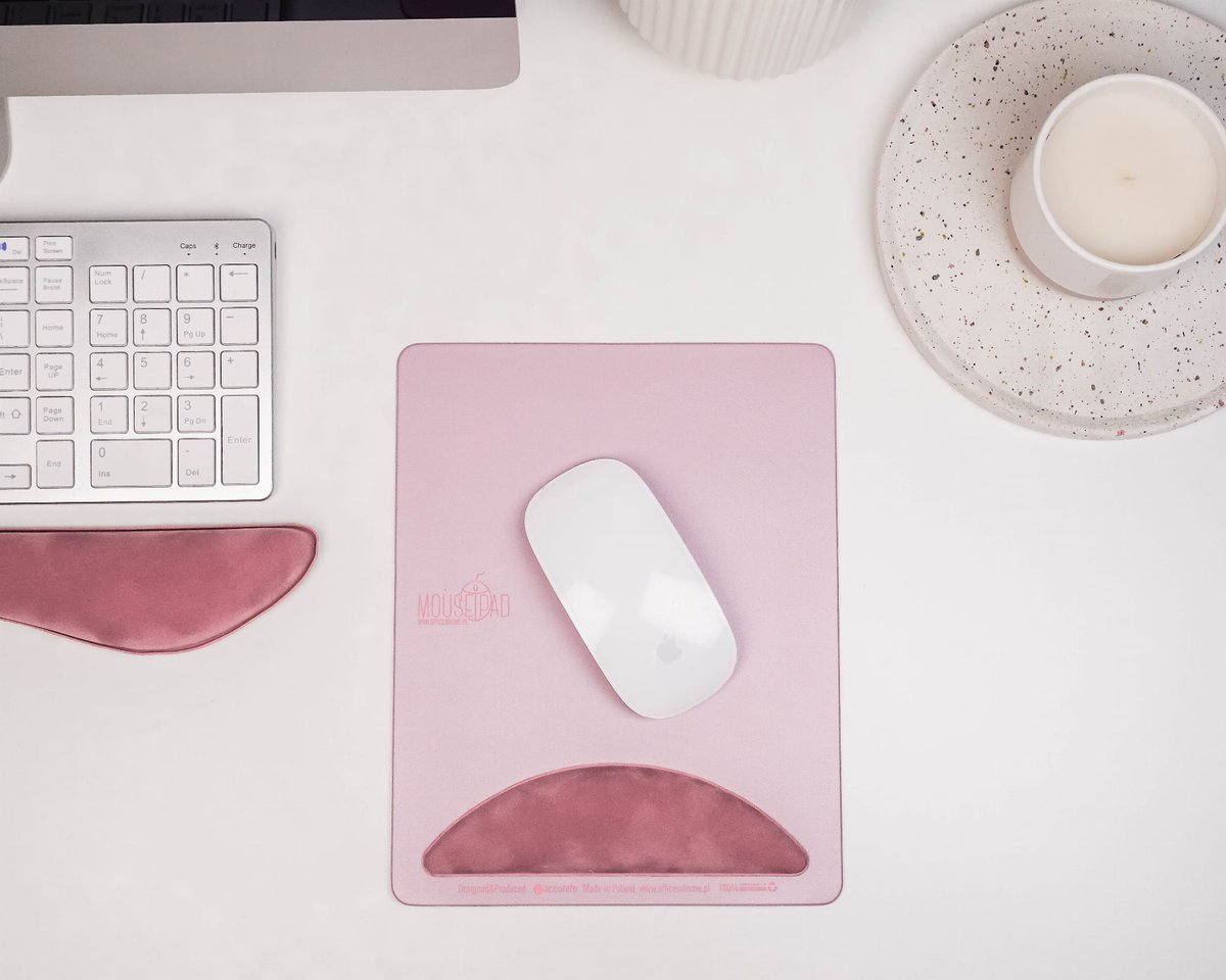 Prostokątna podkładka pod mysz komputerową jednokolorowa z poduszka wspierającą nadgarstek – różowa